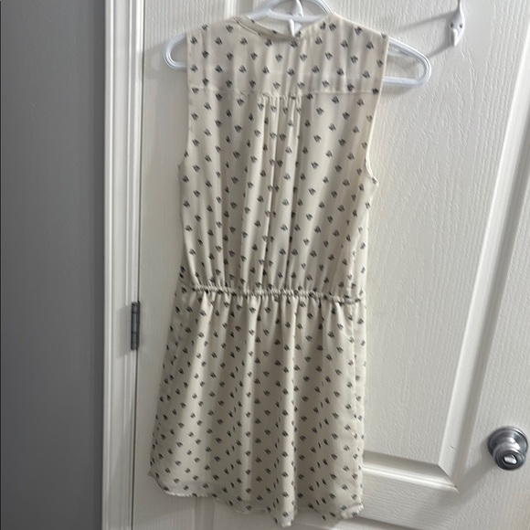 NWOT H&M Cream Sleeveless Dress with Black Pattern - Picture 4 of 4
